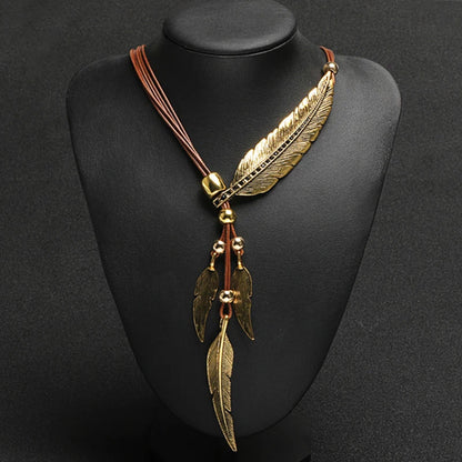 Fashion New Gold Color Boho Style Rope Chain Leaf Feather Pattern Pendant Ladies High Jewelry Choker Personality Necklace